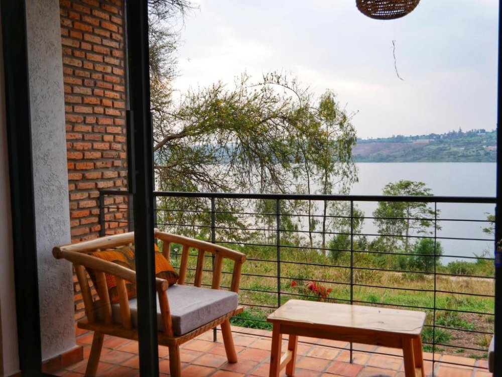 Guests can relax on the veranda while taking in the scenic views of Lake Muhazi.