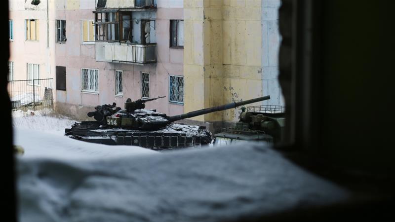The death toll from the latest escalation in fighting in Ukraine rose to 19 on February 1 as international alarm rang out