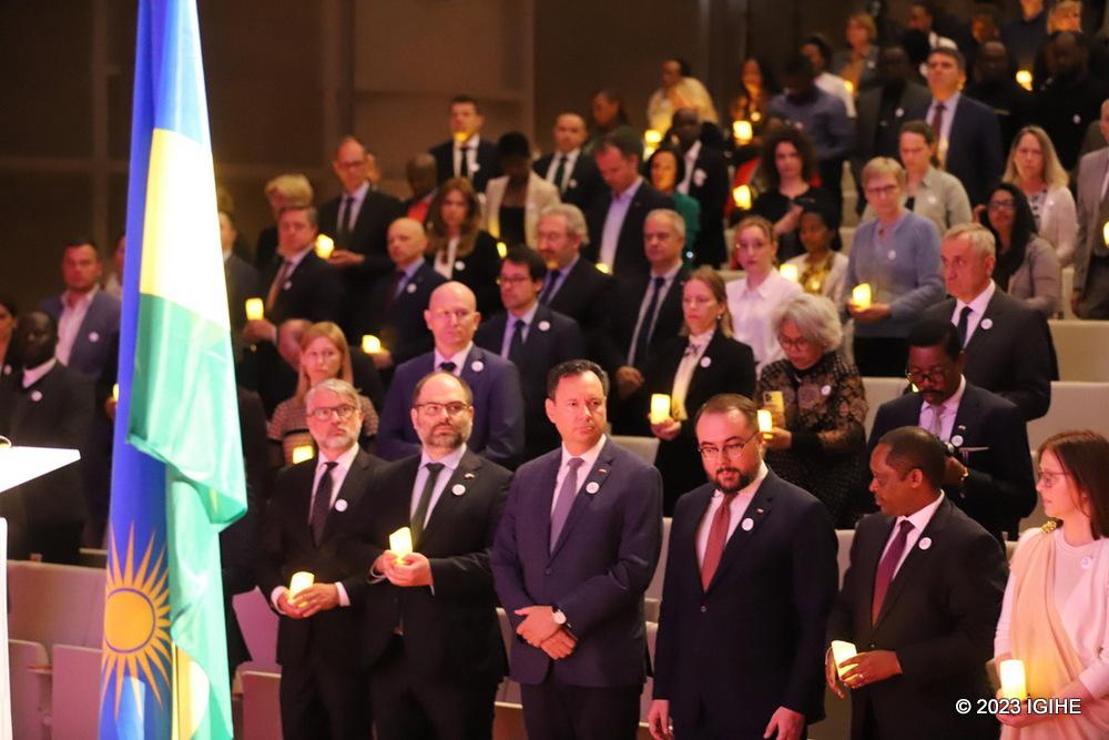 The flame of hope was lit to honour Genocide victims. 