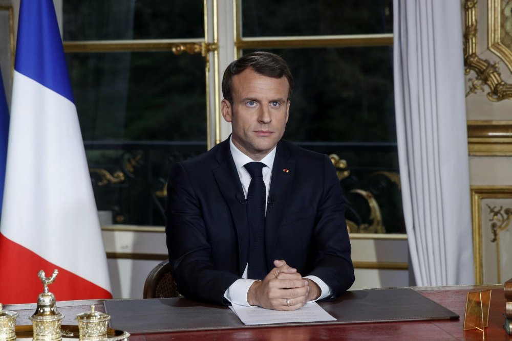 President Macron confirmed that all travelers to the European Union (EU) and Schengen countries will be banned for 30 days starting Tuesday, March 17th, 2020 at noon.