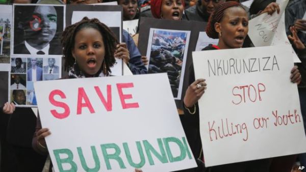 Burundi nationals from across the U.S. and Canada, along with supporters, demonstrate outside U.N. headquarters in New York, calling for an end to political atrocities and human rights violations unfolding in Burundi under the government of President Pierre Nkurunziza, April 26, 2016.