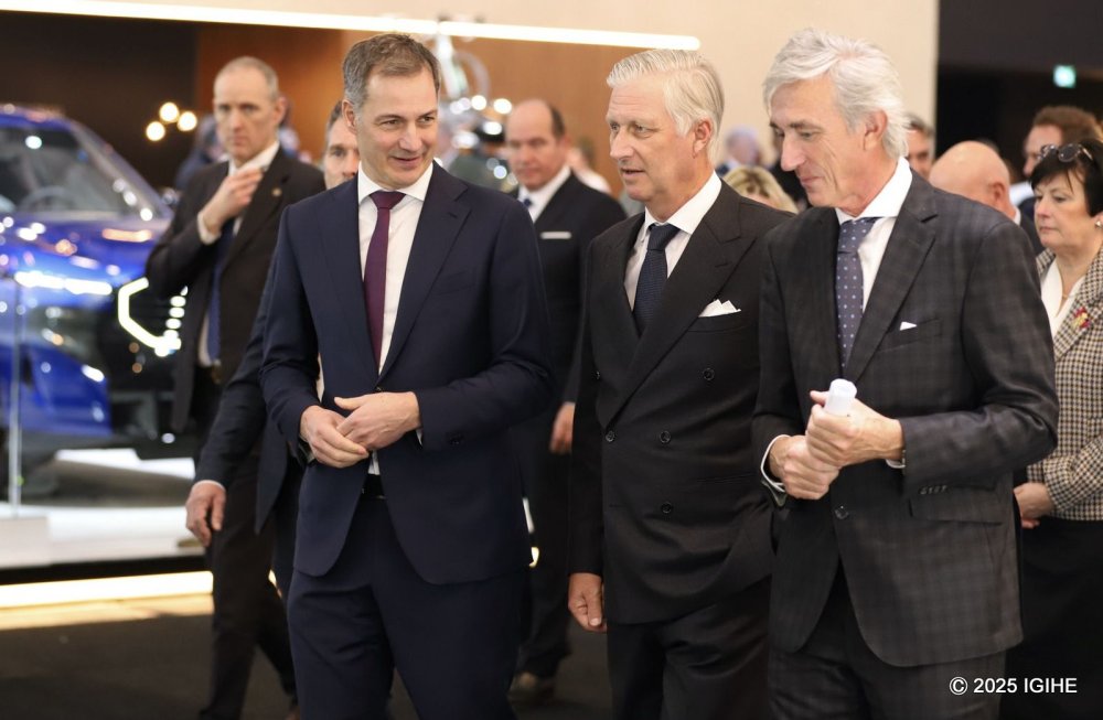The exhibition, which began on January 10, 2025, was officially opened by King Philippe of Belgium, joined by Prime Minister Alexander De Croo and Brussels Mayor Philippe Close.