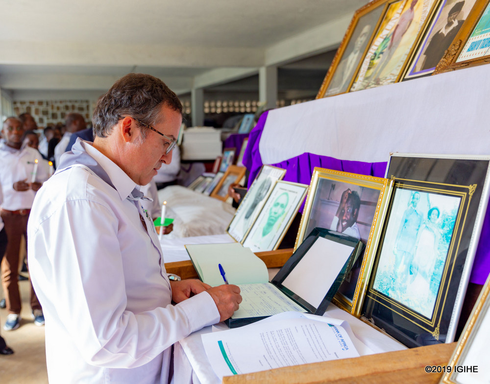 Bank of Africa, Managing Director, Mr. Abderrahmane Belbachir, writing in the book of guests