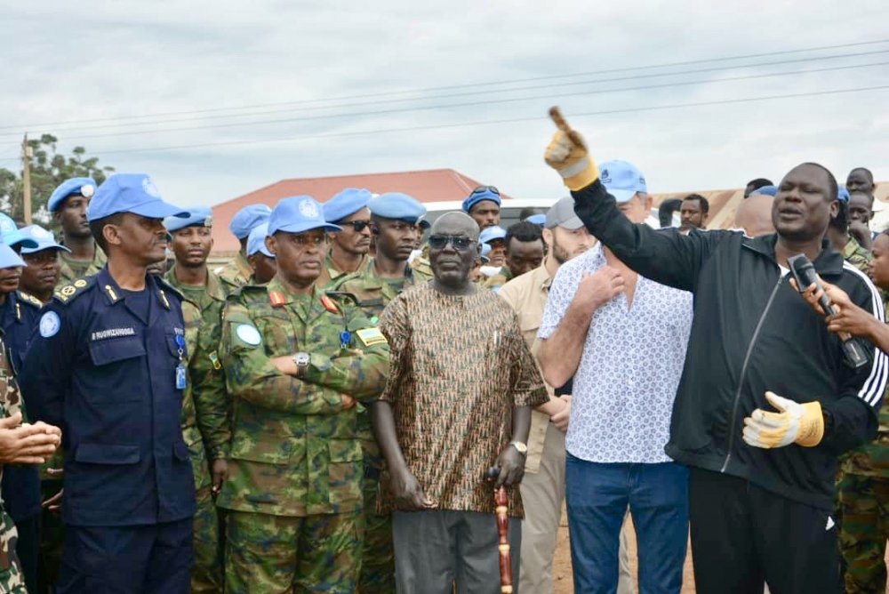 Umuganda was organized in partnership with Juba Town Council under the theme: "Make Juba clean, safe, healthy and preserve natural ecosystem."