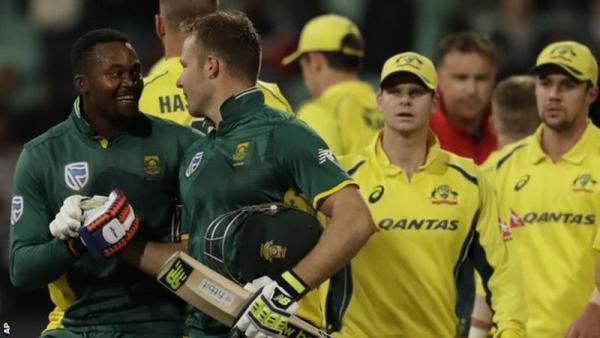 Andile Phehlukwayo (left) and David Miller put on a seventh-wicket stand of 107 to see South Africa home