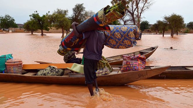 Residents of Niamey have had to cope with several floods in recent years, including here in 2013