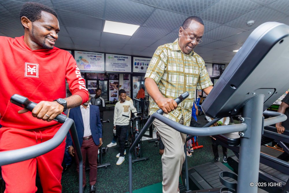The gym, which cost $250,000 to equip, boasts 86 machines, enough to serve as many users simultaneously. It can accommodate over 300–400 clients per day. 