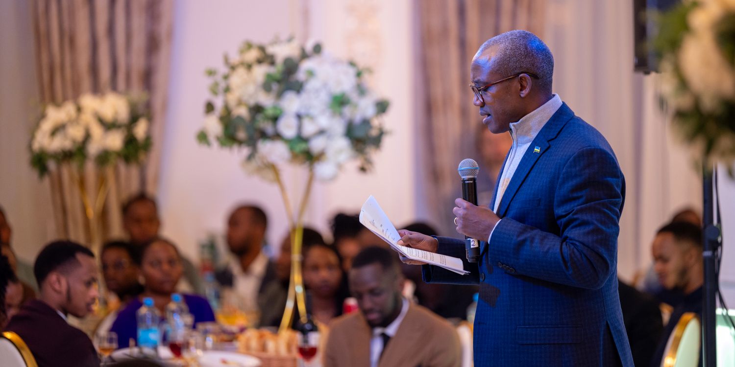 Ambassador Nzabamwita shared key highlights from President Paul Kagame’s end-of-year message, reflecting on Rwanda’s milestones in 2025, the country’s continued progress, and the critical role of young people in sustaining these gains.