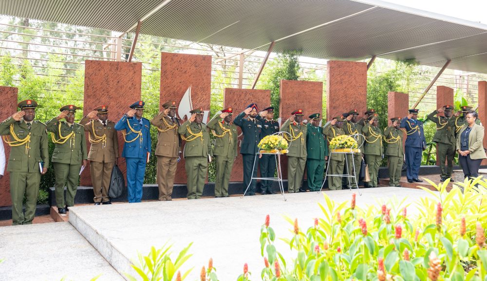 The delegation also paid tribute to the victims of the 1994 Genocide against the Tutsi at the Kigali Genocide Memorial.