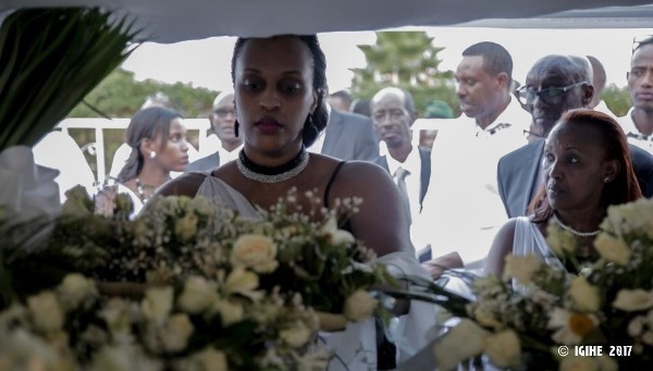 Jackie,the daughter of King Kigeli V attended his father's funeral.