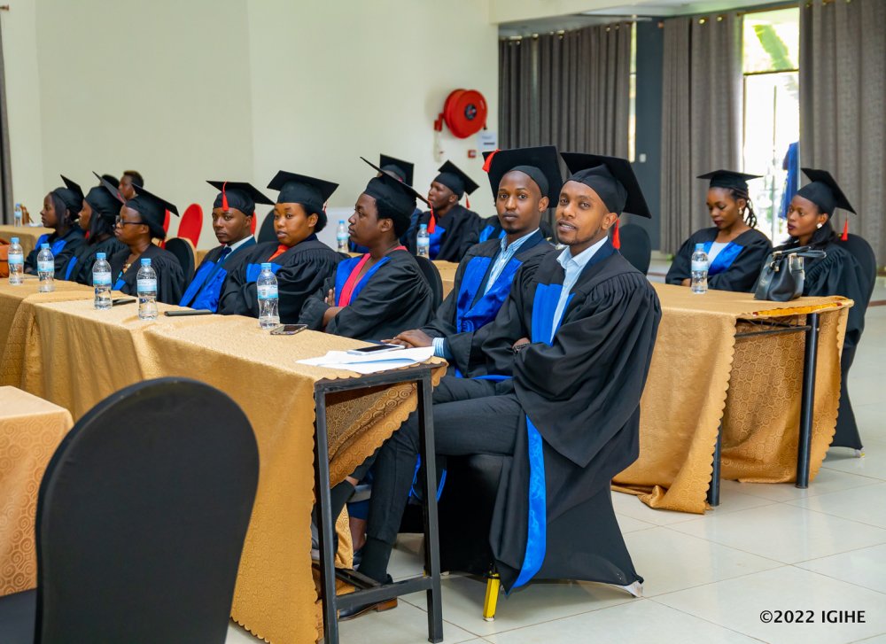 Graduates were urged to prevent losses in MFIs. 