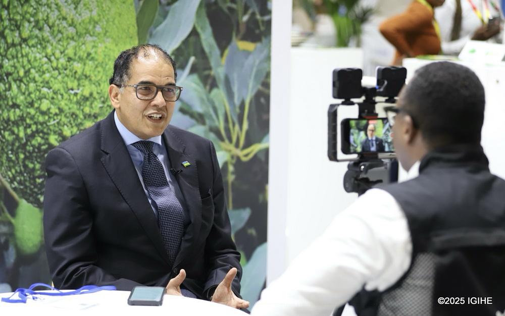 During an interview with IGIHE, Rwanda’s Ambassador to Germany, Igor César, praised the participating Rwandan companies for showcasing their high-quality fruits and vegetables.