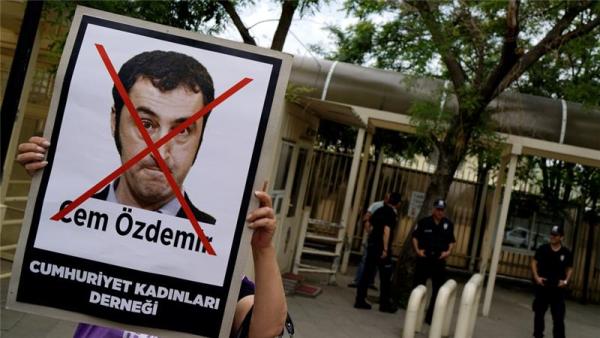 Co-leader of Germany's Green Party, Cem Ozdemir, has been among the MPs receiving threats