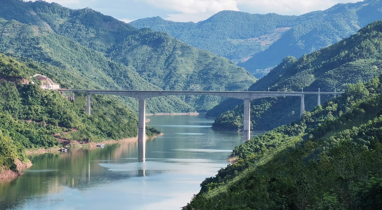 A high-speed rail line linking Kunming to Vientiane, Laos, opened in 2021