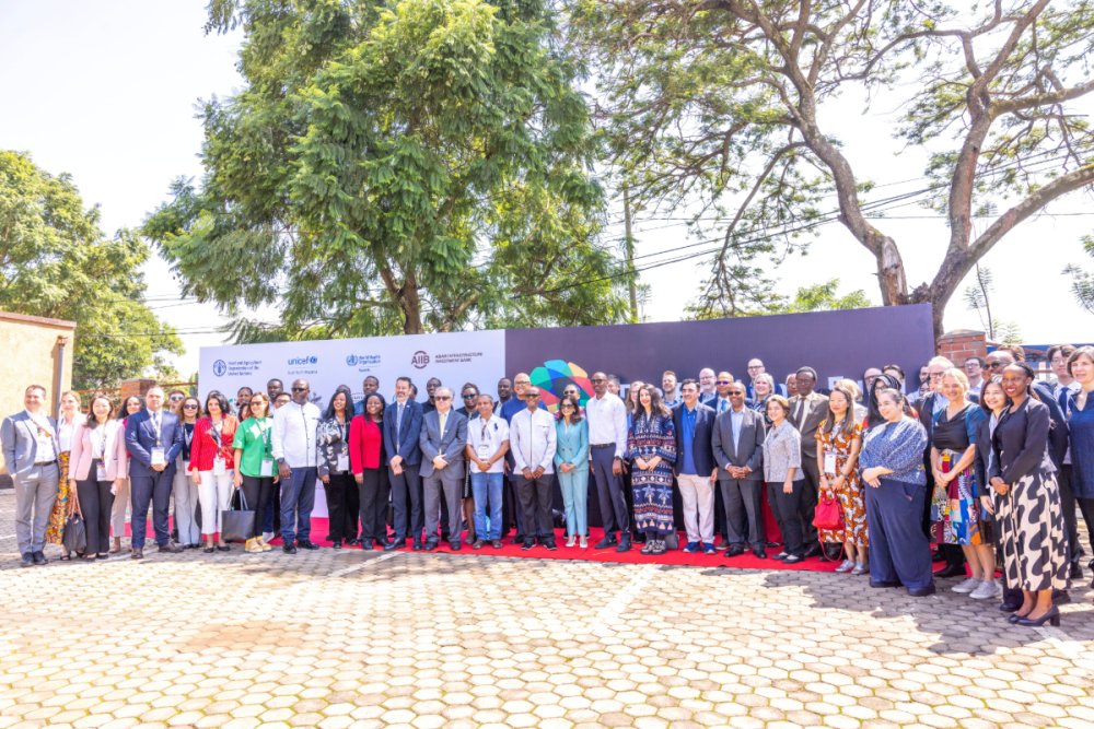 Group photo of participants at the groundbreaking ceremony for Rwanda’s National Veterinary Reference Laboratory.