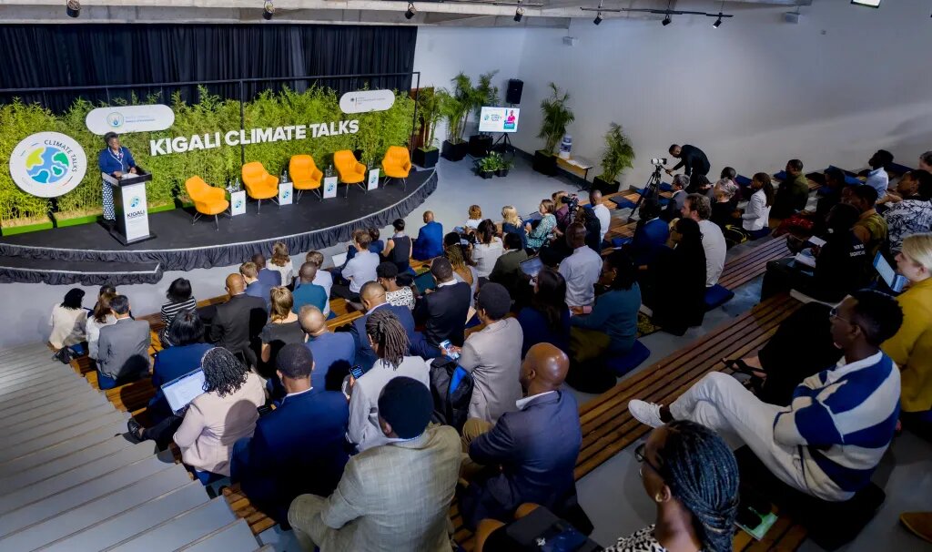 This quarterly series, a collaboration between Rwanda and Germany, was inaugurated by Rwanda's then Minister of Environment, Dr. Jeanne d’Arc Mujawamariya, and German Ambassador Heike Uta Dettmann.