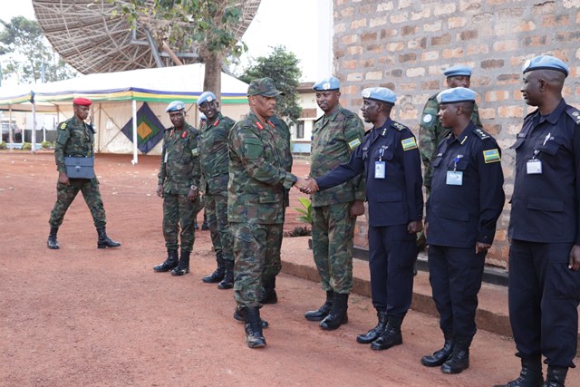 Gen Patrick Nyamvumba met the peacekeepers at Socatel M’Poko Camp