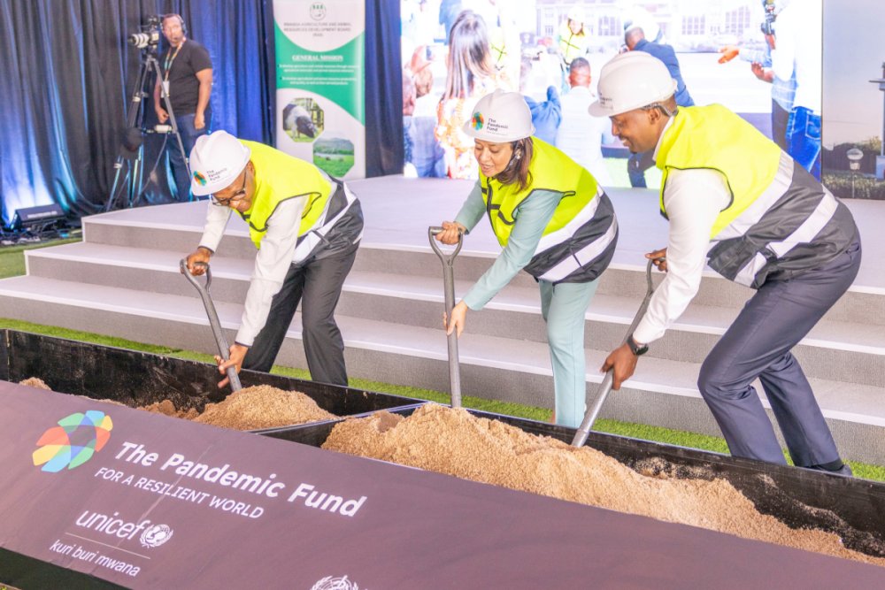 Breaking the ground for the construction of the National Veterinary Reference Laboratory (NVL) took place on November 18, 2025.