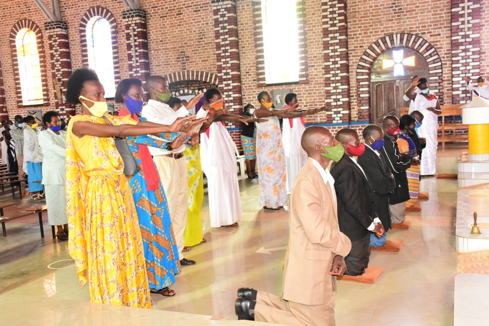 Survivors stretched hands to perpetrators as a symbol of forgiveness.