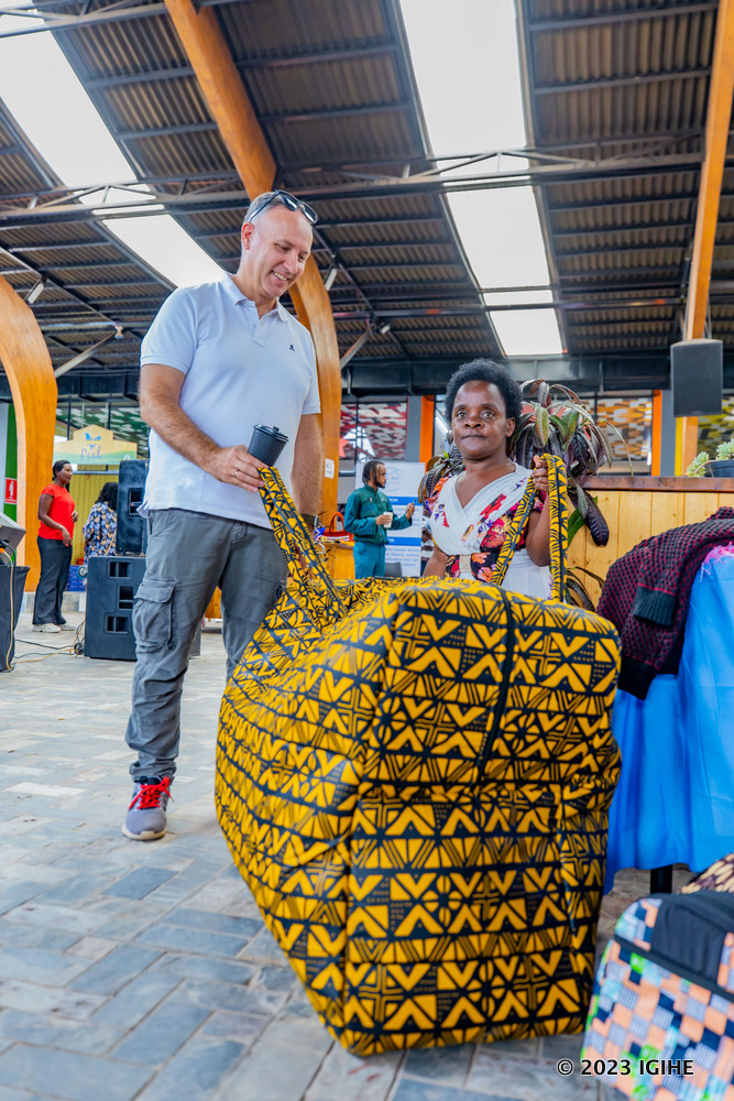 Visitors could also meet with different artisanal groups.