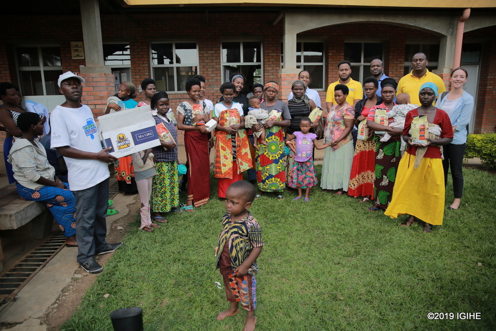 A total of 20 vulnerable parents and their children with malnutrition challenges admitted at Kibagabaga Hospital yesterday received ‘Nootri’ porridge flour