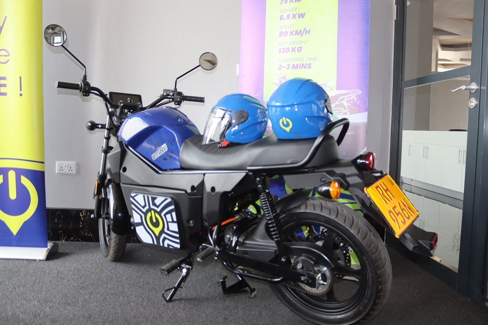 aims to gradually phase out the use of traditional petrol-powered internal combustion engine motorcycles by converting them to electric bikes.
