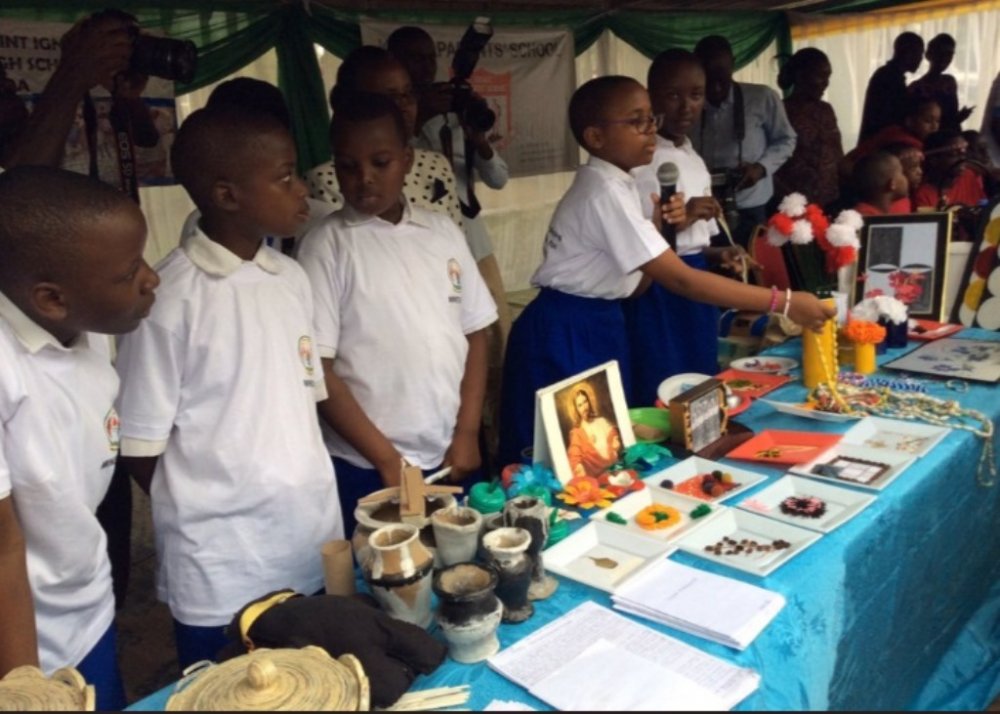 The awards were presented during a ceremony that attracted students, educators, head teachers and partners of the education sector.