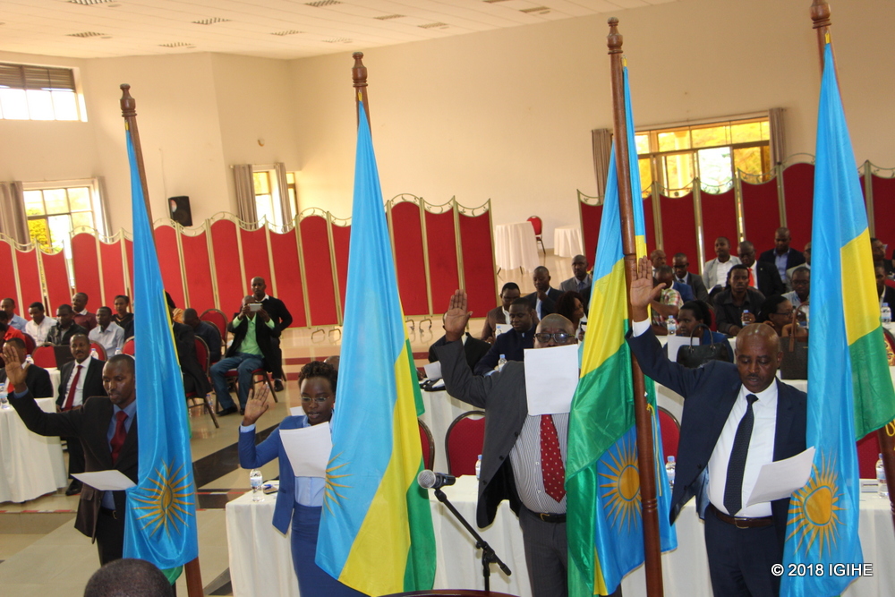 Eighty four private notaries sworn in