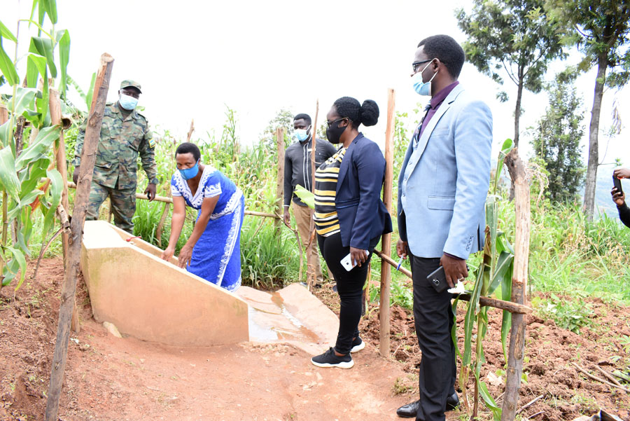 Residents of Kanjongo sector in Nyamasheke district have received a new water system including public water taps enabling residents access clean water.