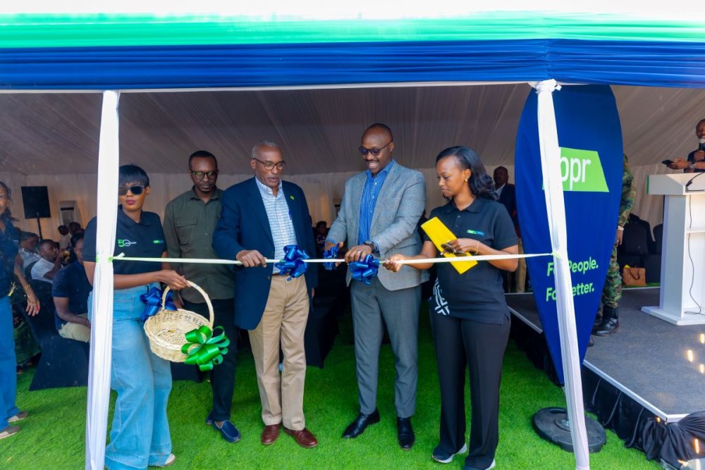 The management of BPR Bank Rwanda, along with Kayonza District Mayor Nyemazi John Bosco and Governor Rubingisa, officially inaugurated the new tailoring center.