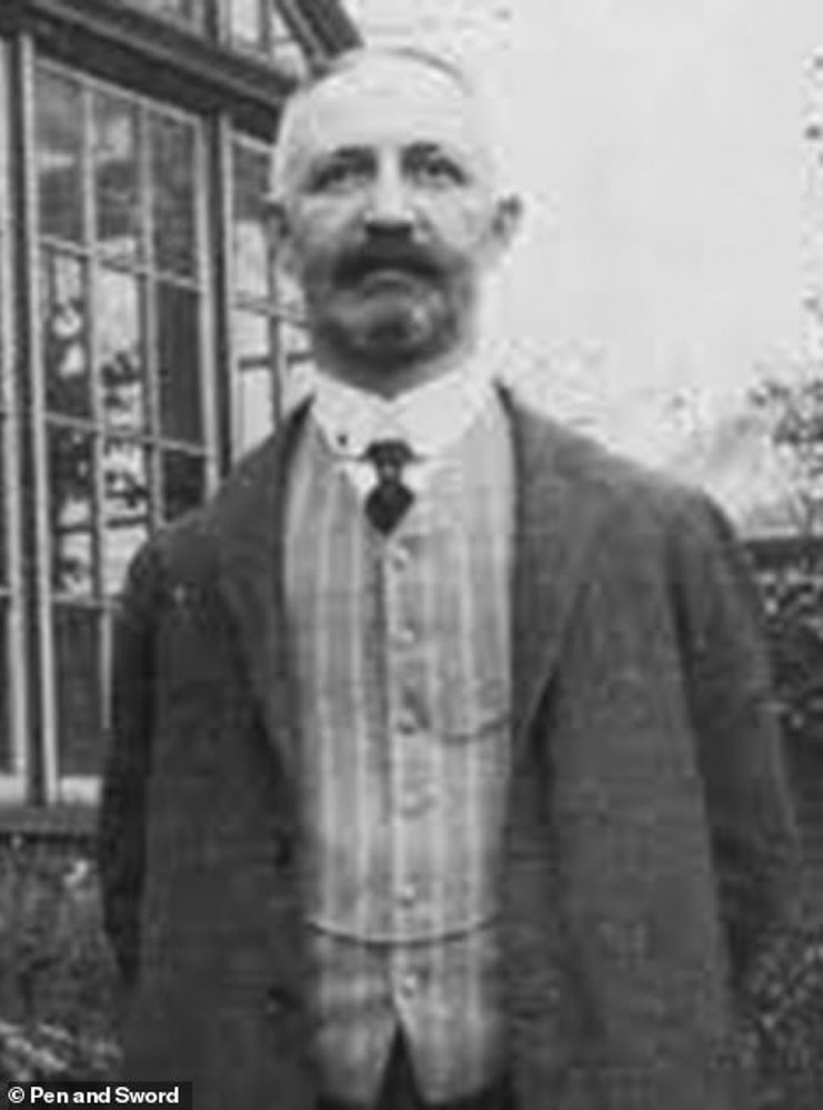 Adolf Saalfeld described hearing the 'pitiful cries' of drowning passengers.