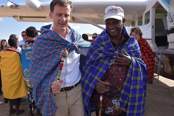 USAid official David Harden (left) with Isiolo Governor Godana Doyo during an inspection tour of project sites funded by USAid in Oldonyiro, Isiolo County on October 25, 2016. USAid counsellor Thomas Staal is expected in the country for talks with Kenyan officials.