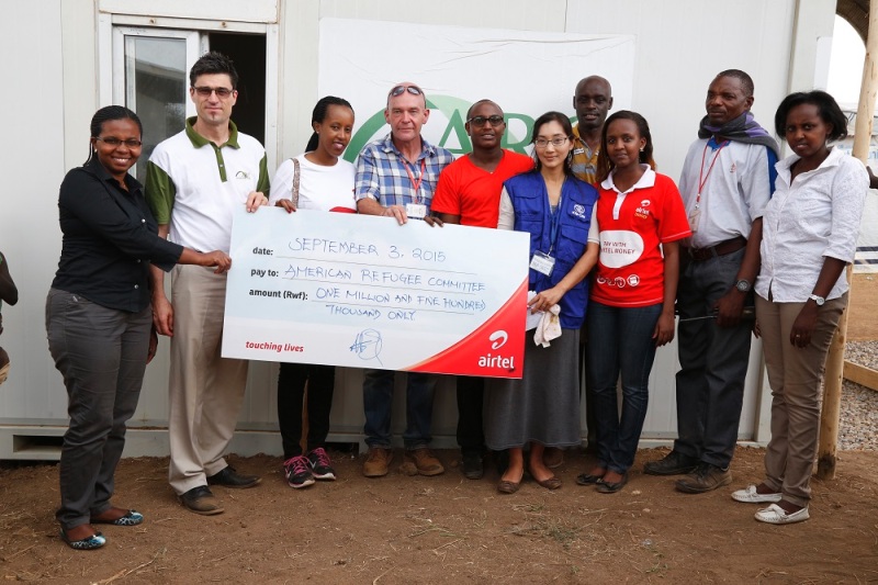 Airtel staff with the ARC team at the camp