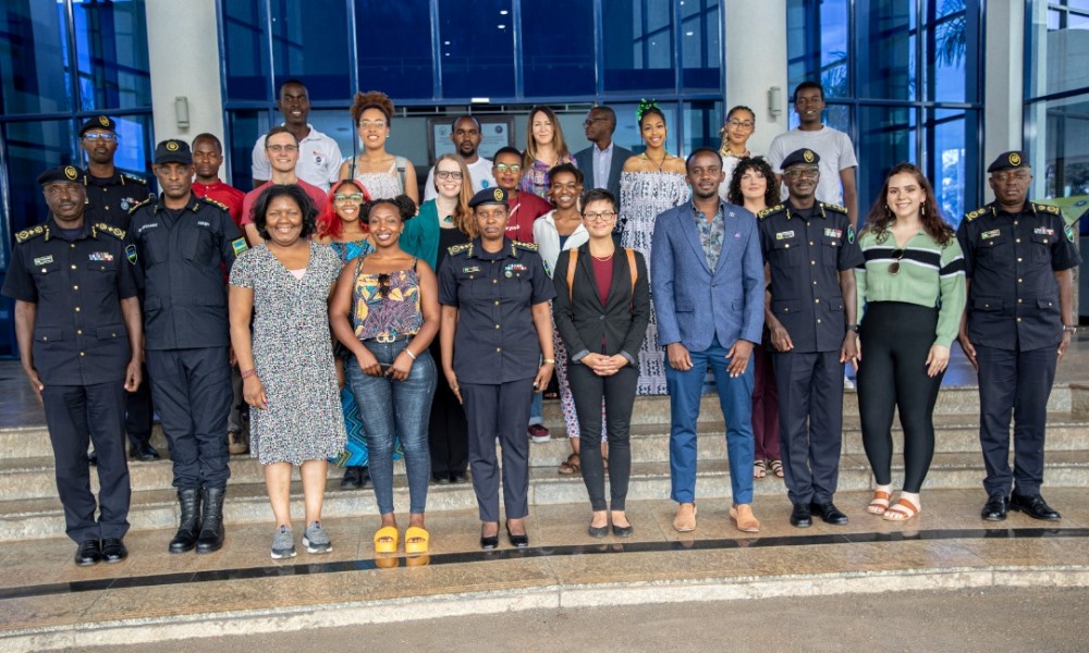 RNP officers with students and lecturers from Kent State University in USA. 