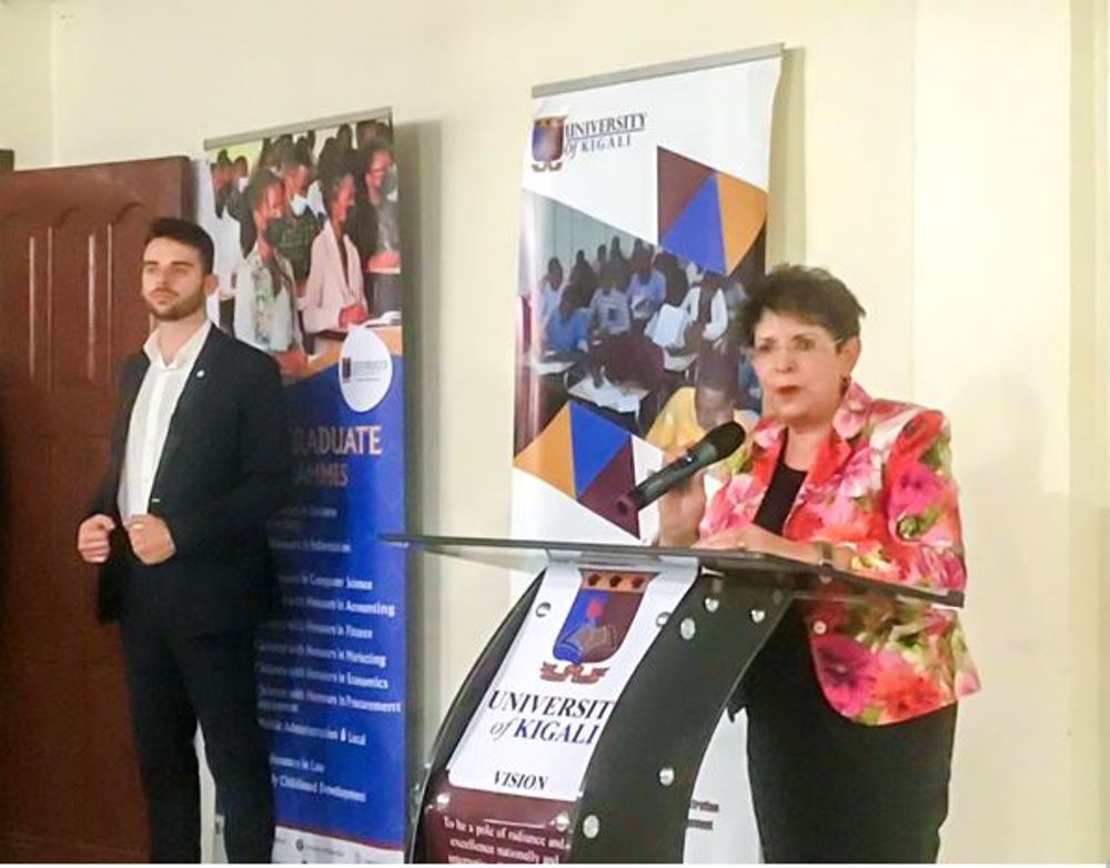 Professor Dina Porat addressing participants at the public lecture.
