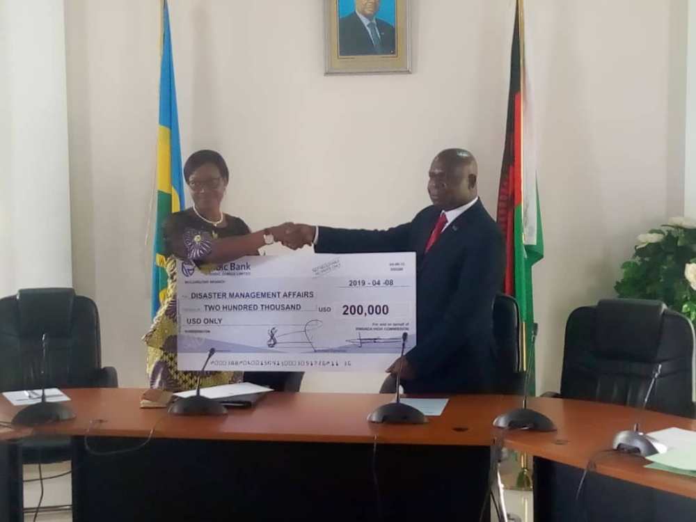 The government of Rwanda has donated USD $700,000 (over Rwf 630 million) to support people affected Cyclone Idai in Southern Africa
