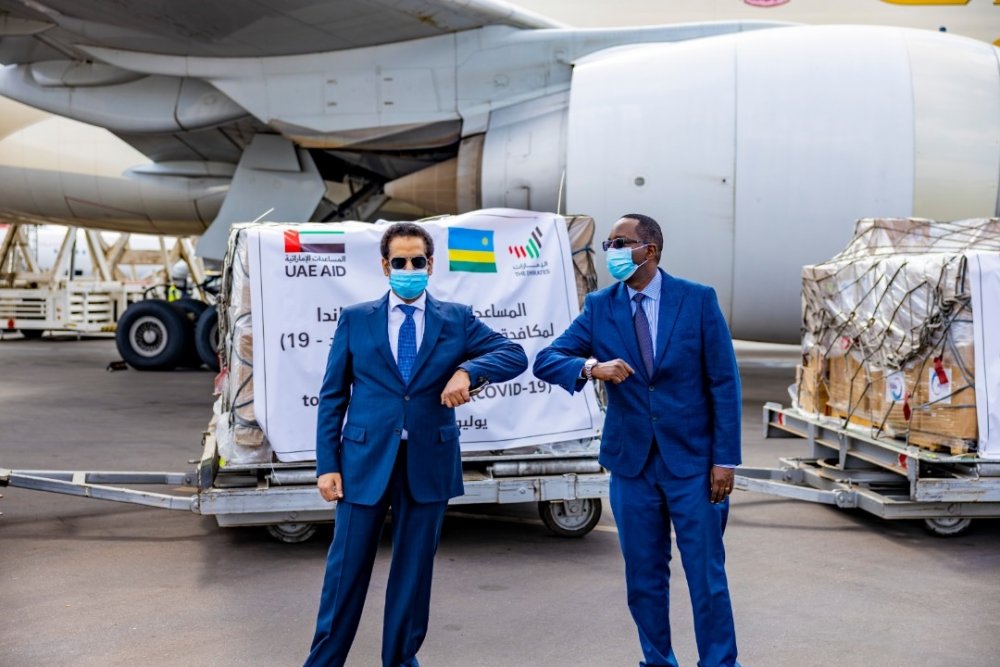 The medical kits were received by the Minister of Health, Dr. Daniel Ngamije along with the Ambassador of UAE in Rwanda, Hazza Alqahtani.