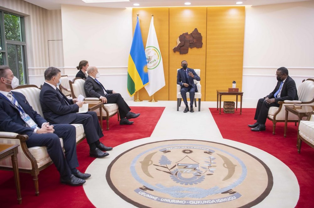 President Paul Kagame holding talks with Luxembourg’s Minister of Foreign Affairs, Jean Asselborn and his delegation.
