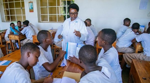 The Government of Rwanda has announced a pay rise for teachers in primary and secondary schools. 