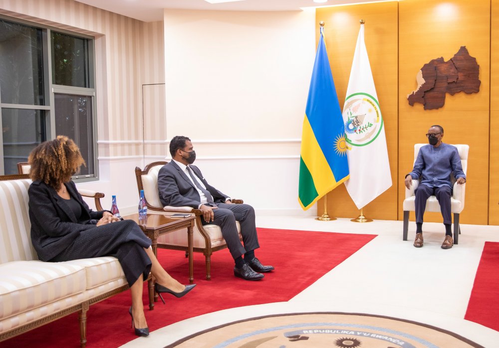 President Paul Kagame has received businessman Serge Pereira, the CEO of Starstone and his wife Cindy Descalzi.