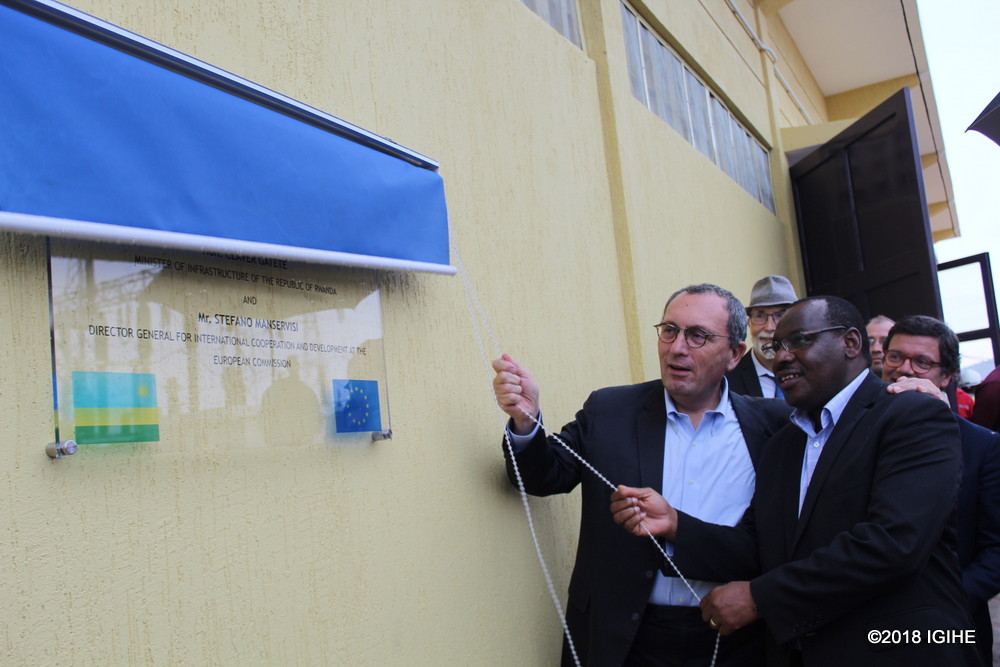 As he launched the new substation at Kigali Mountain, the Minister of Infrastructure, Amb. Claver Gatete commended the European Union for the role the Organization plays in strengthening power stations in Rwanda