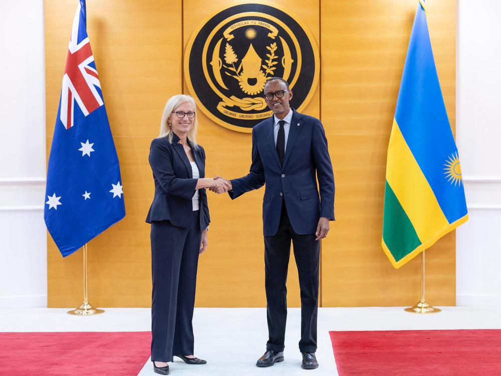 High Commissioner Jenny Isabella Da Rin of Australia also presented her credentials.