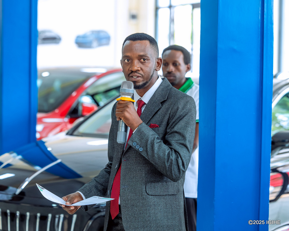 Jean Pierre Nkunziryayo, CEO of Kimu Transport, welcomed the partnership, highlighting both financial and environmental benefits.