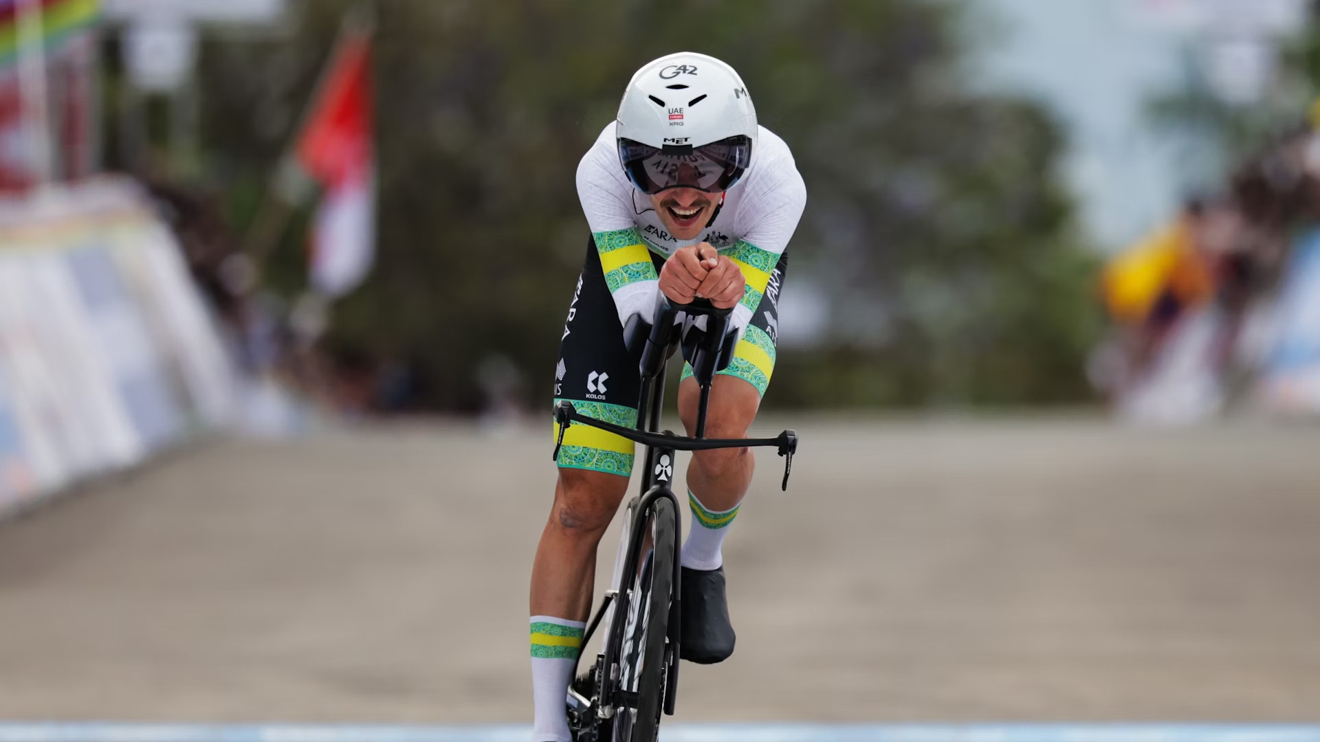 Jay Vine won the silver medal in the individual time trial at the UCI World Championships.