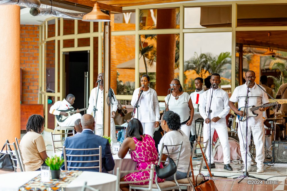 These meals are accompanied by Rwandan music from Orchestre Impala.