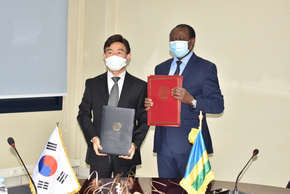 The agreement to reinforce access to electricity has been signed today.  