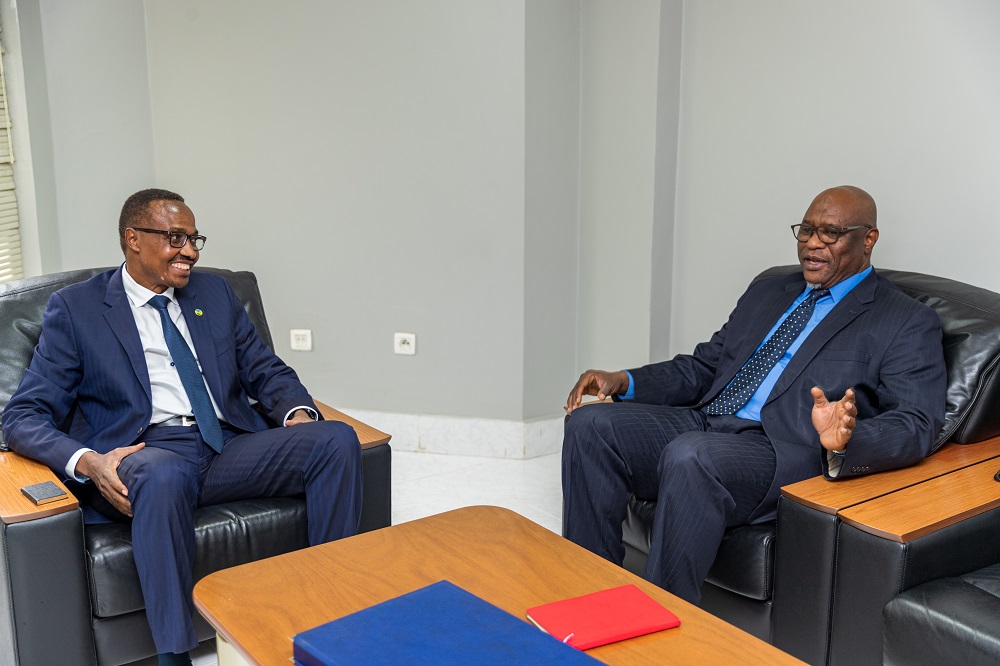  Omar Faye held discussions with Rwandan minister of defence, Maj Gen Albert Murasira, at the Ministry headquarters. 