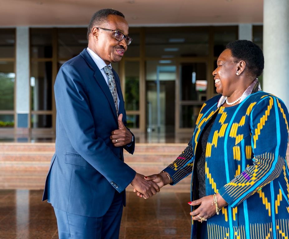 Rwanda and the Central African Republic maintain very good relationships given that this year an army delegation from the CAR received military training in Rwanda.