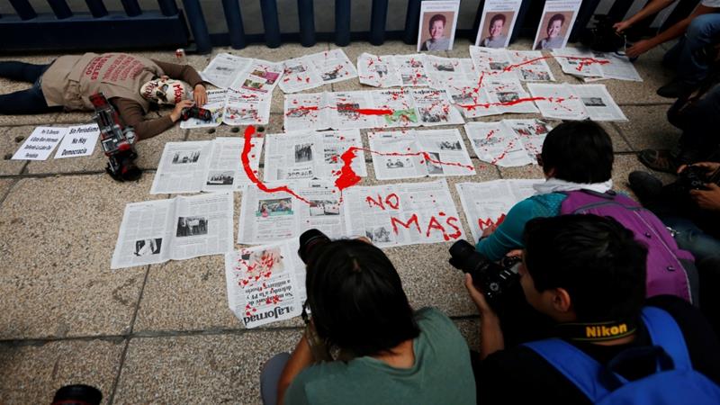 Activists protested against the murder of Miroslava Breach in Mexico City