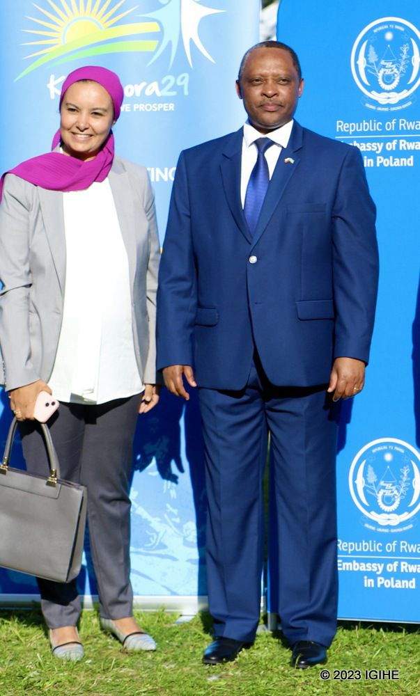 Amb. Shyaka welcoming Moroccan Ambassador to Poland at the event. 